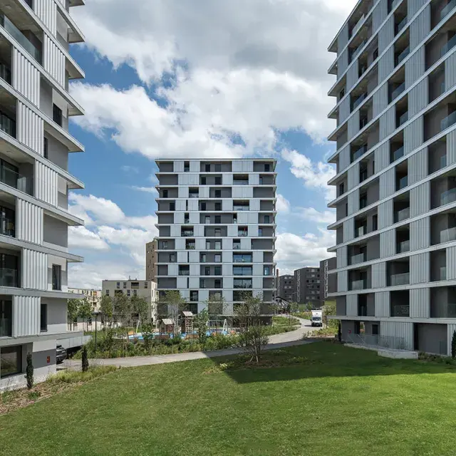 Panoramica edificio residenziale Parc de la Fonderie